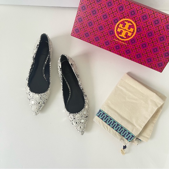 Tory Burch Yasmin Embroidered Mirror Pointed Toe Ballet Flat -New N Box- Reemoly - Picture 1 of 15
